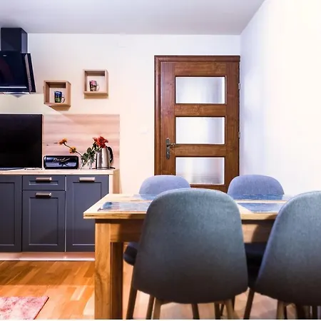 Gory I Doliny Apartment Lapszanka
